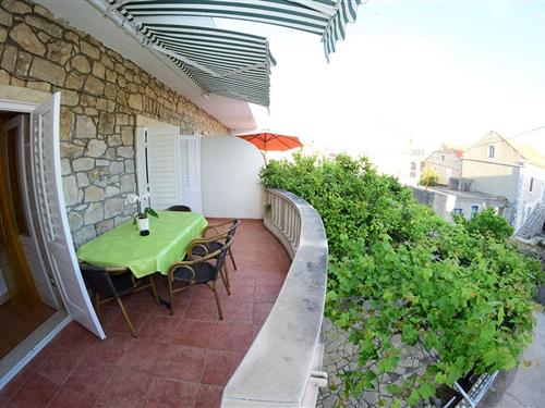 Holiday Home/Apartment - 4 persons -  - Sucuraj - 21469 - Sucuraj