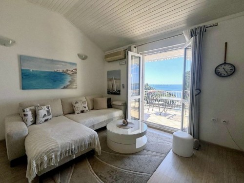 Holiday apartment - 5 persons -  - 22242 - Jezera