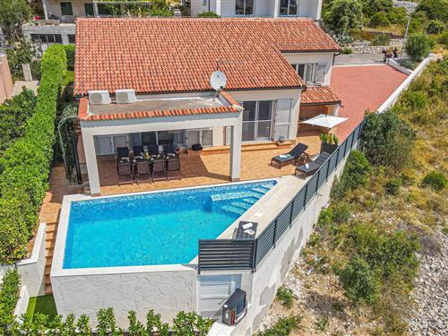 Sommerhus - 8 personer -  - Ulica Glavicine - Sibenik-Brodarica - 22000 - Brodarica