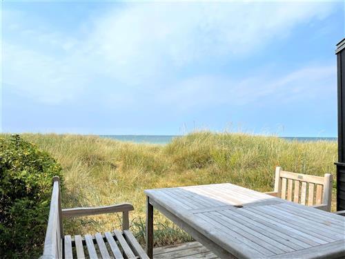 Holiday Home/Apartment - 4 persons -  - Strandkanten - Vesterø - 9940 - Læsø