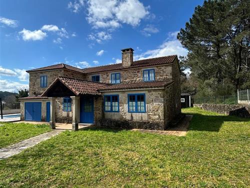 Holiday home - 10 persons -  - A Pedriña - 36688 - Berres