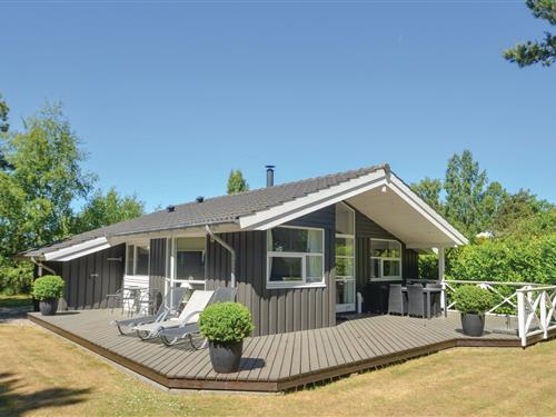 Holiday Home/Apartment - 6 persons -  - Stolt Henriksvej - Marielyst - 4873 - Væggerløse