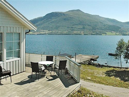 Holiday Home/Apartment - 5 persons -  - Kvernes Veien - 6530 - Averøy