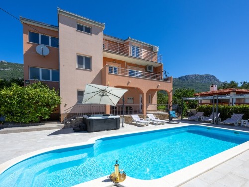 Feriehus - 12 personer -  - Majuni - Trogir-Kastel Luksic - 21215 - Kastel Luksic