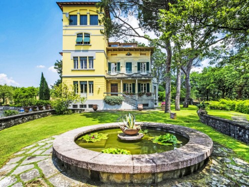 Holiday home - 12 persons -  - 52100 - Arezzo