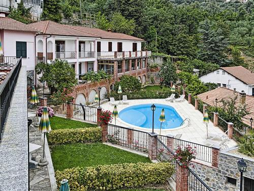Holiday Home/Apartment - 6 persons -  - 17033 - Castellaro