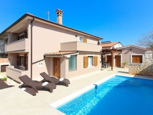 Villa - 5 persons -  - 52100 - Pula