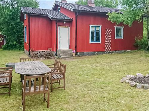 Holiday Home/Apartment - 6 persons -  - Marivägen - Hässleholm/Bjärnum - 282 65 - Bjärnum