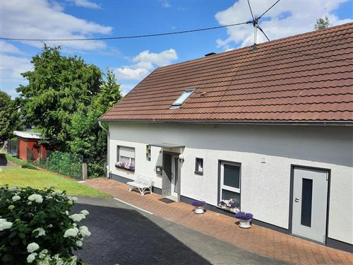 Holiday home - 6 persons -  - Bergstraße - 57627 - Hachenburg / Altstadt