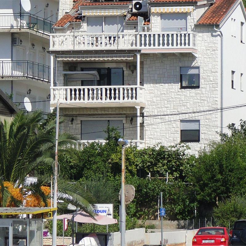 Ferielejlighed - 4 personer -  - Toc - 21223 - Okrug Gornji