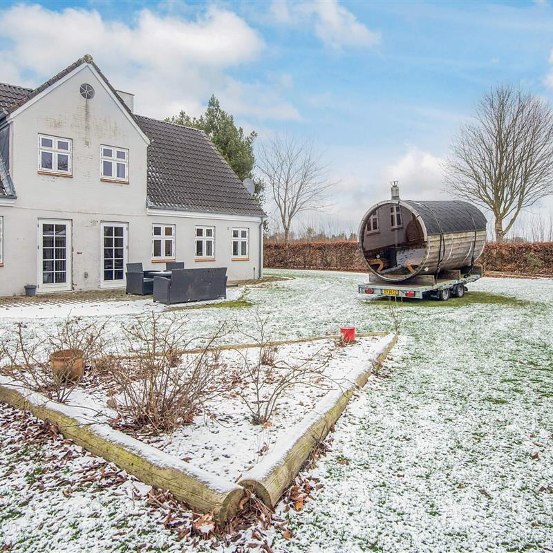 Sommerhus - 14 personer -  - Bakkevej - Favrlund - 6760 - Ribe