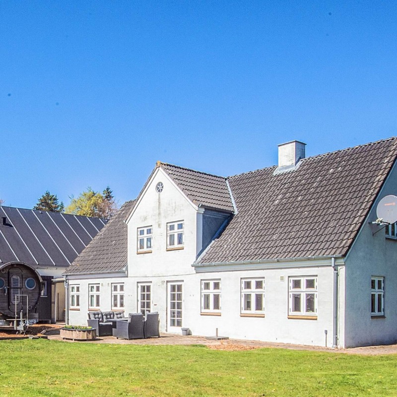 Sommerhus - 14 personer -  - Bakkevej - Favrlund - 6760 - Ribe