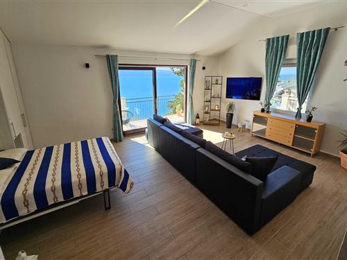 Sommerhus - 8 personer -  - 21310 - Omis