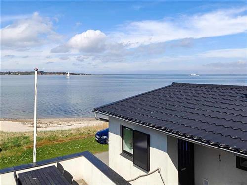 Sommerhus - 4 personer -  - Strandvejen - Hvalpsund - 9640 - Farsø