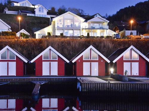 Ferieleilighet - 10 personer -  - Mosnes - 4139 - Fister