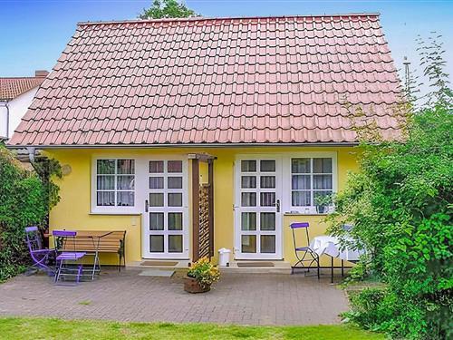 Holiday Home/Apartment - 2 persons -  - Damm - 18356 - Bodstedt