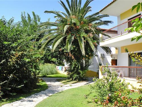 Holiday Home/Apartment - 6 persons -  - 63077 - Fourka