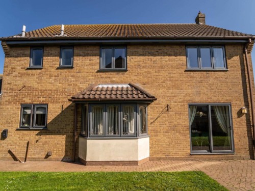 Holiday home - 7 persons -  - NR30 5XD - Caister-On-Sea