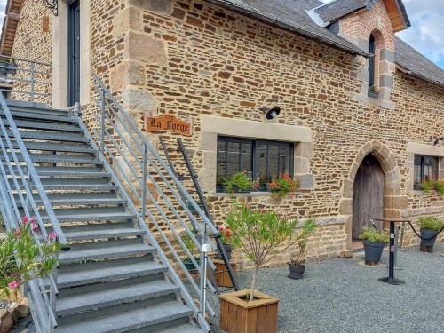Holiday home - 12 persons -  - Rue de Normandie - Mont Des Avaloirs - 53250 - Neuilly Le Vendin