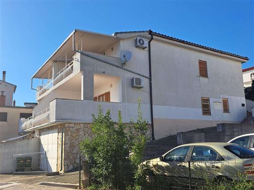 Holiday apartment - 6 persons -  - Ul. Maršala Tita - 51266 - Selce