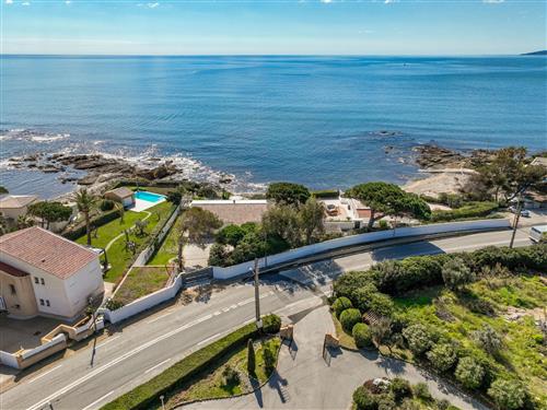 Holiday apartment - 4 persons -  - Les Issambres - 83380