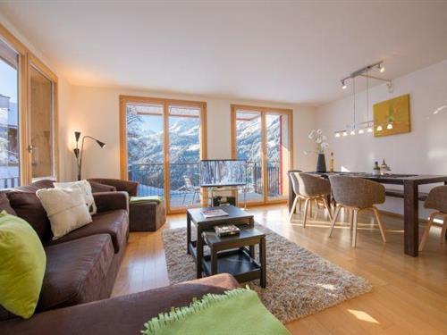 Holiday Home/Apartment - 5 persons -  - 3823 - Wengen