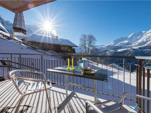 Holiday Home/Apartment - 5 persons -  - 3823 - Wengen