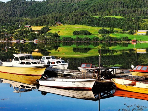  - 5 personer -  - Våglandsvegen - Halsa - 6683 - Møre And Romsdal