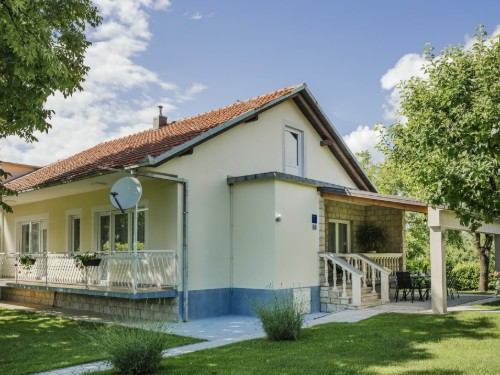Vakantiehuis - 14 personen -  - 21260 - Imotski