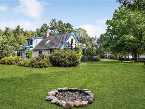 Sommerhus - 8 personer -  - Dyndegårdsvej - Klemensker - 3700 - Rønne