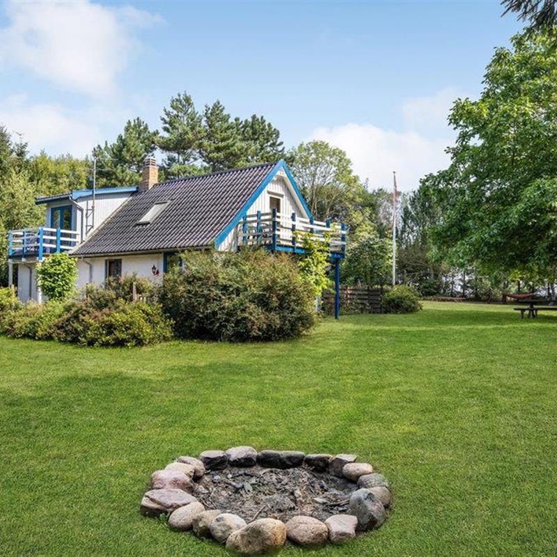 Sommerhus - 8 personer -  - Dyndegårdsvej - Klemensker - 3700 - Rønne