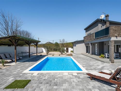 Holiday home - 8 persons -  - Radasinovci - Biograd-Radasinovci - 23422 - Stankovci