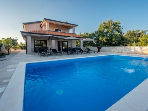 Villa - 8 persons -  - 52465 - Tar