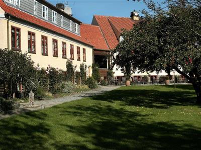 Kongensbro Kro - Ægte dansk krohygge med udsigt til Gudenåen