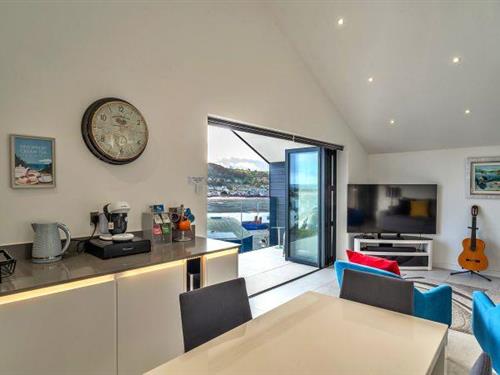 Holiday apartment - 6 persons -  - TQ14 8fx - Teignmouth