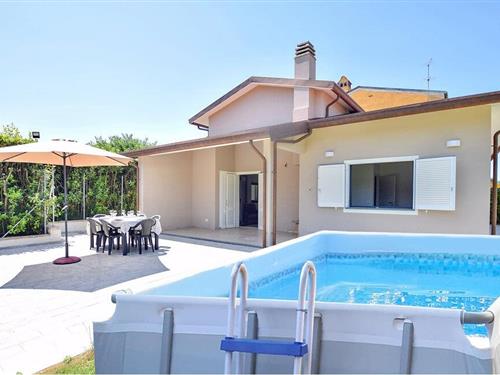 Sommerhus - 8 personer -  - Via Ghivizzani - 55054 - Piano Di Mommio