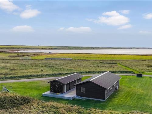 Sommerhus - 12 personer -  - Bjergehusvej - Vejlby Klit - 7673 - Harboøre