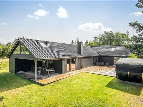 Sommerhus - 12 personer -  - Rådyrvej - Vejers Sydøst - 6853 - Vejers Strand