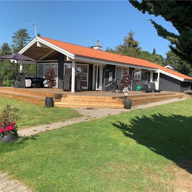 Sommerhus - 9 personer -  - Pileløkken - Ajstrup Strand - 8340 - Malling