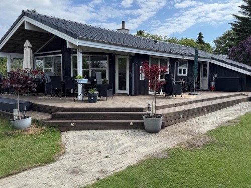 Sommerhus - 9 personer -  - Pileløkken - Ajstrup Strand - 8340 - Malling