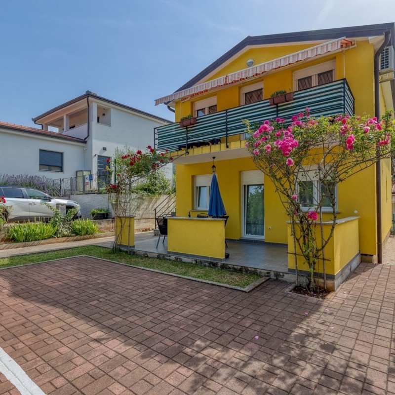 Ferielejlighed - 6 personer -  - Štrika - 52470 - Murine
