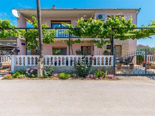 Holiday apartment - 6 persons -  - Koranska ulica - Biograd - 23210 - Biograd Na Moru