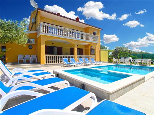 Holiday home - 16 persons -  - Pula/Vodnjan - 52215