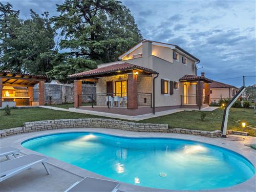 Holiday home - 8 persons -  - Porec/Višnjan - 52463