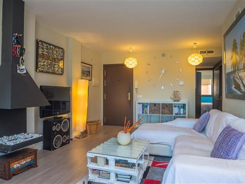 Holiday Home/Apartment - 4 persons -  - La Creu, - 17136 - Albons