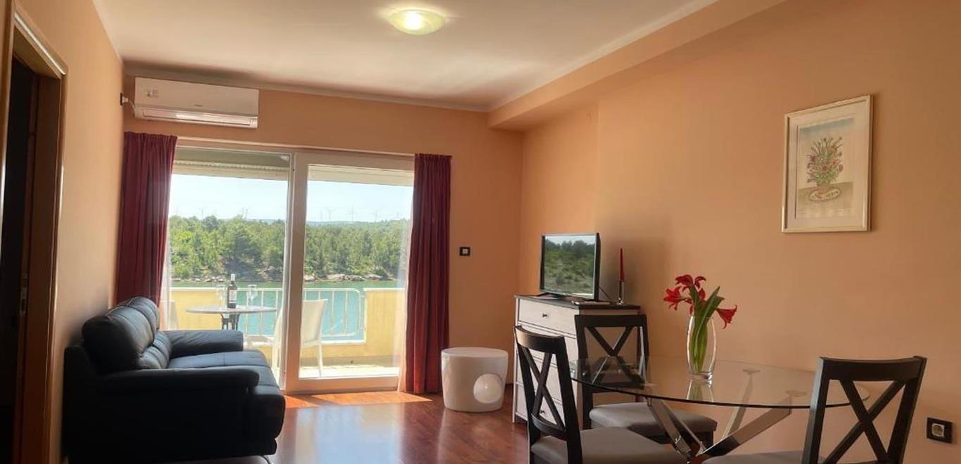 Emne nr.: 359-HR-23450-22