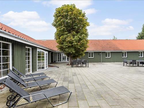 Holiday Home/Apartment - 24 persons -  - Hovkrogvej - Vejlby Fed - 5500 - Middelfart