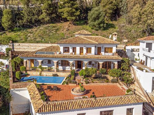 Feriehus / leilighet - 8 personer -  - c/ Cueva de la Mona - 29650 - Mijas