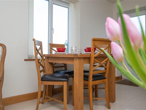 Cottage - 4 persons -  - CH8 9JG - Prestatyn