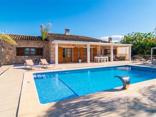 Holiday home - 6 persons -  - Diseminado Diseminados - Vinroma, Muro - 07440 - Muro